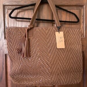 Caite and Kyla Seo Bag brand new
